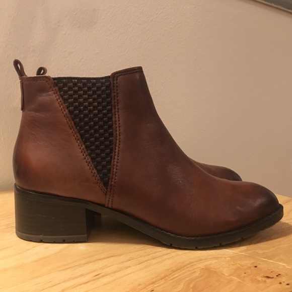 Marco Tozzi cognac Chelsea Boots - Picture 2 of 7